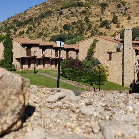 Hotell Ribera Del Corneja