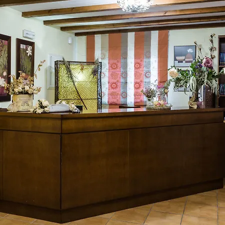 Hotell Ribera Del Corneja Navacepedilla de Corneja