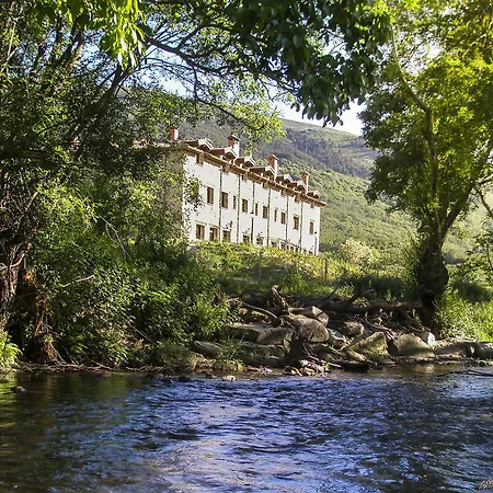 Szálloda Ribera Del Corneja 4*