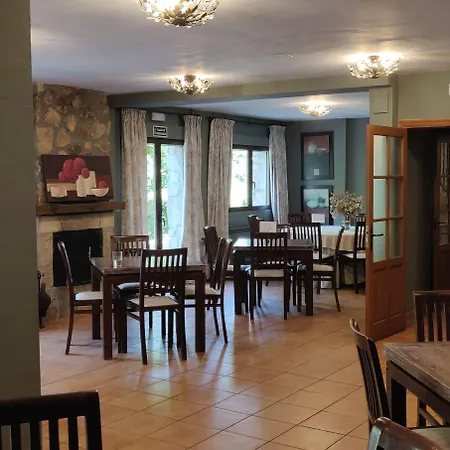 Hotell Ribera Del Corneja Navacepedilla de Corneja