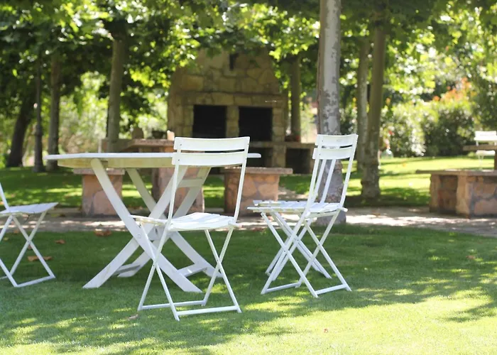 Hotel Ribera Del Corneja